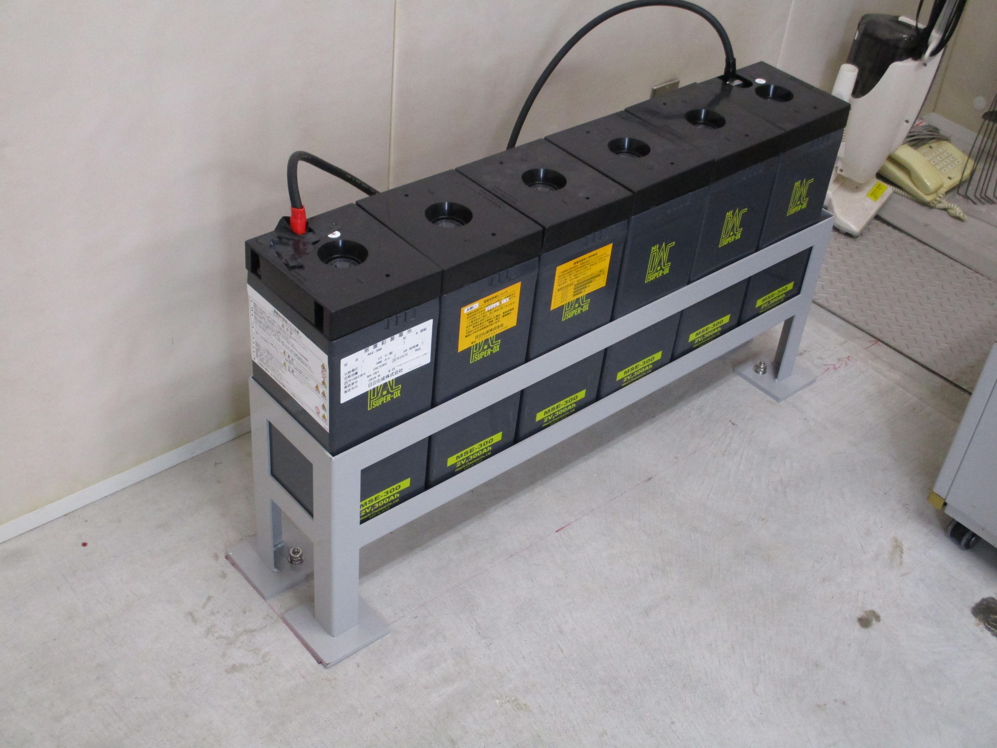 蓄電池交換作業